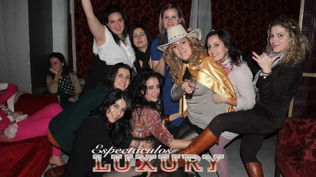 Stripper para cumpleaños en Benidorm — Show privado premium 2026 1 Stripper para cumpleaños en Benidorm — show privado fiesta Costa Blanca, Alicante