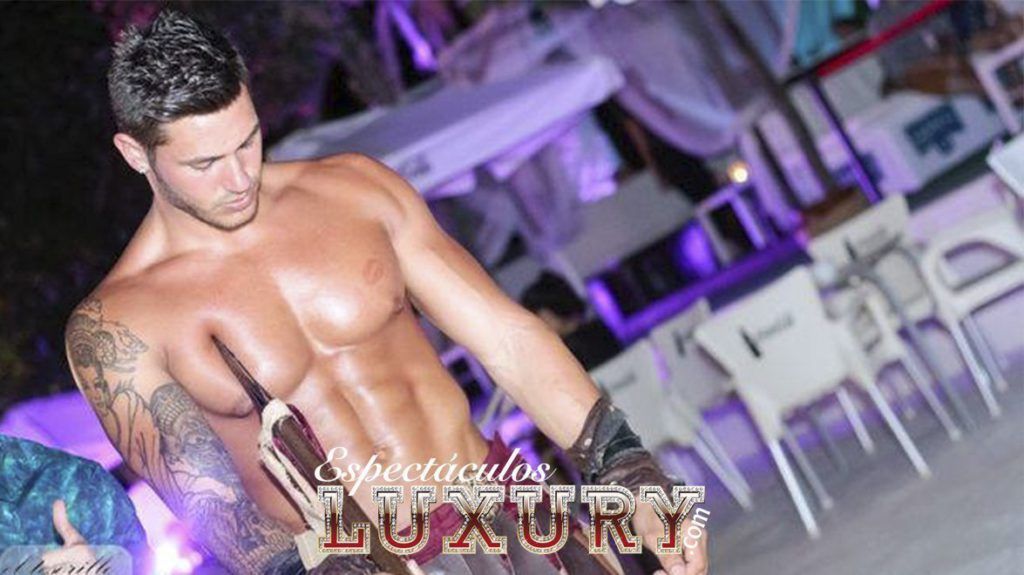 Benidorm — stripper masculino despedida (1)