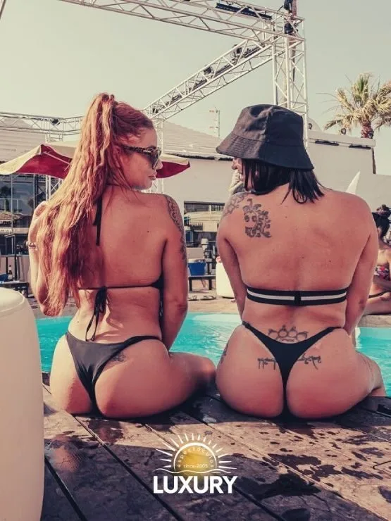Ibiza — stripper femenino despedida (1)