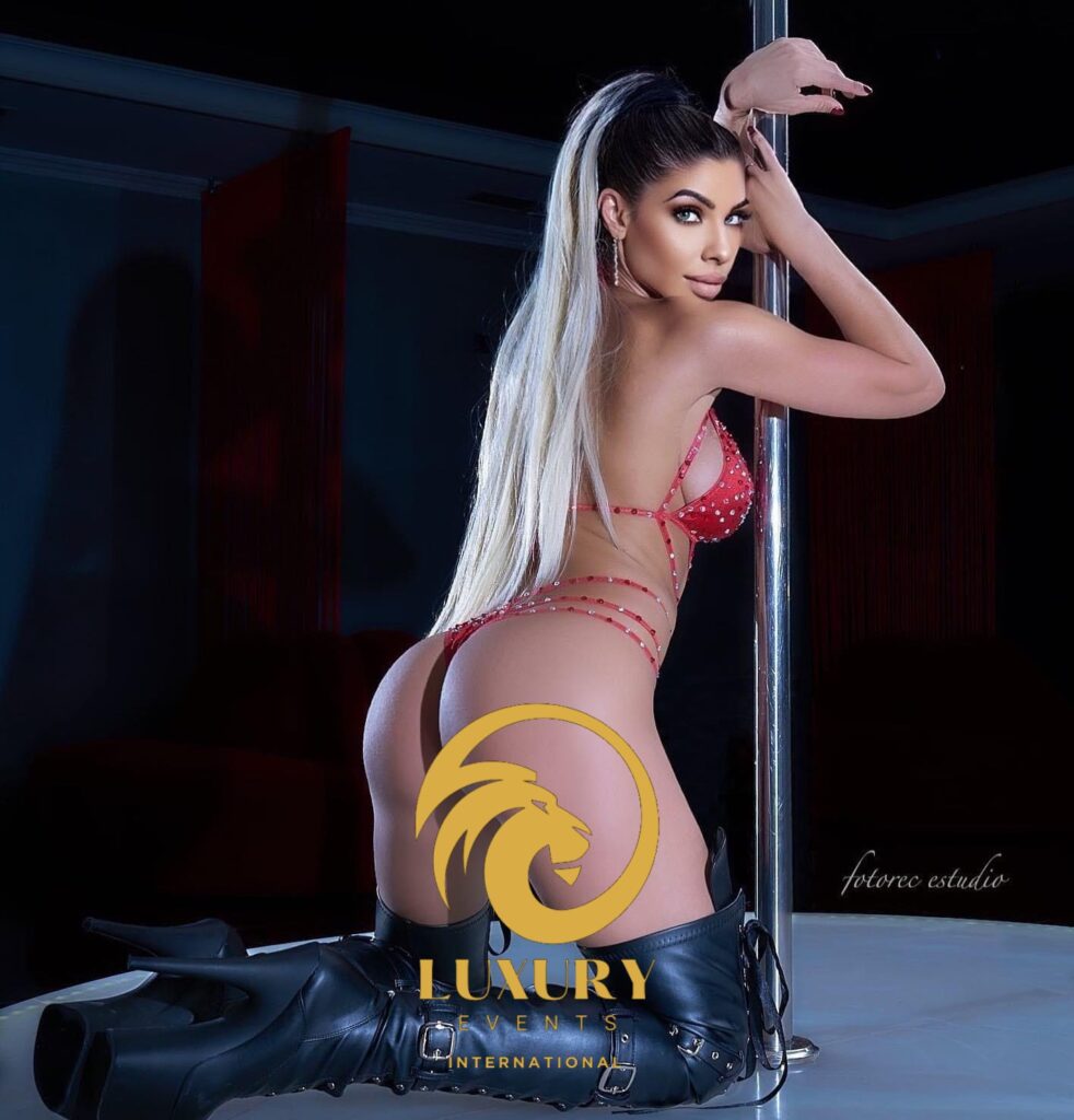 Madalena — Stripper para despedida en Lisboa