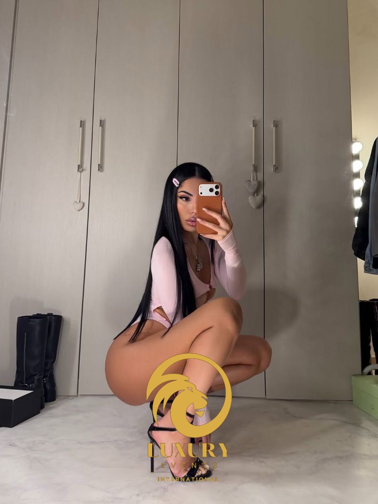 Stripper en Valencia — Show integral a domicilio en Valencia