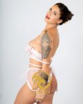 Valentina camarera sexy para villas y fiestas privadas en Ibiza