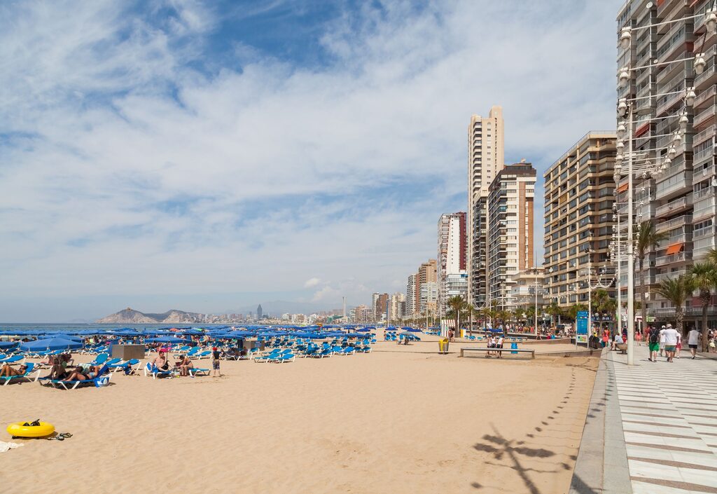 Playa de Levante, zona de apartamentos en Benidorm