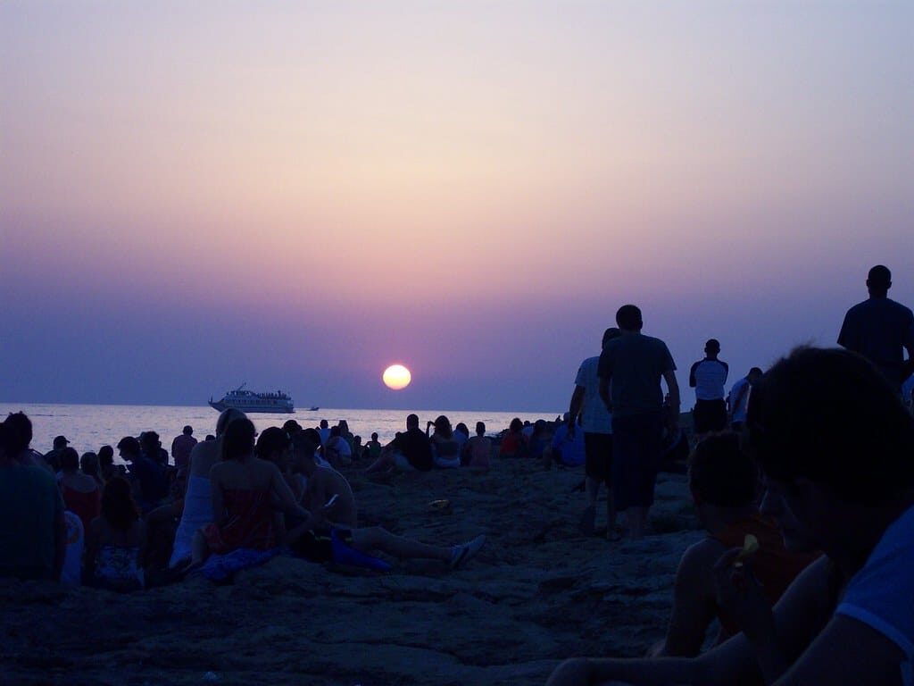 San Antonio, zona de sunset y boat parties en Ibiza